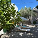 Mika's Paradise Archangelos (Rhodes)
