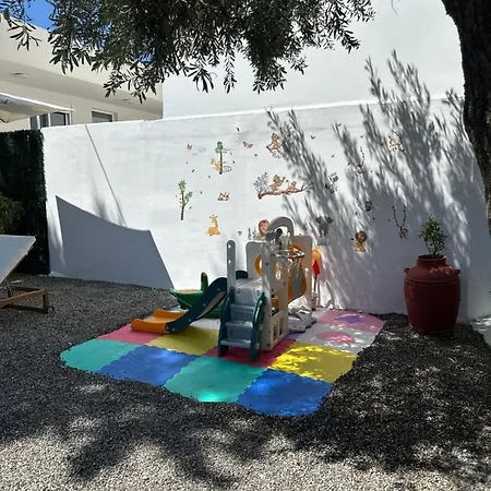 Mika's Paradise Ferienhaus *