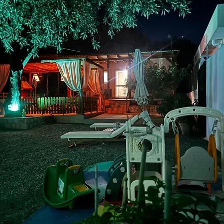 Mika's Paradise Semesterbostad *