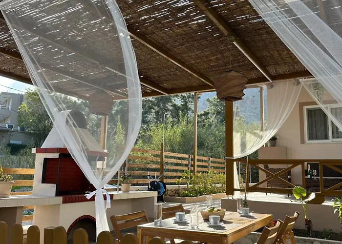 Mika's Paradise Feriehus *