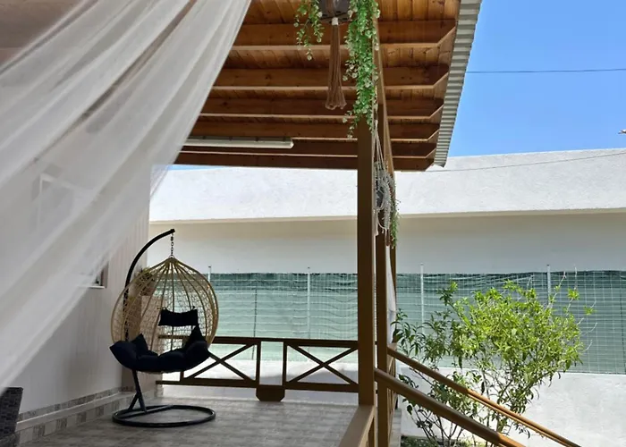 Mika's Paradise Archangelos (Rhodes)