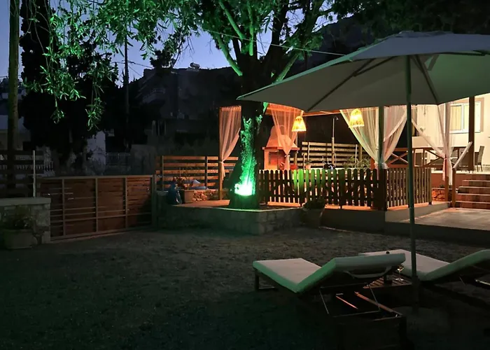 Mika's Paradise Archangelos (Rhodes)